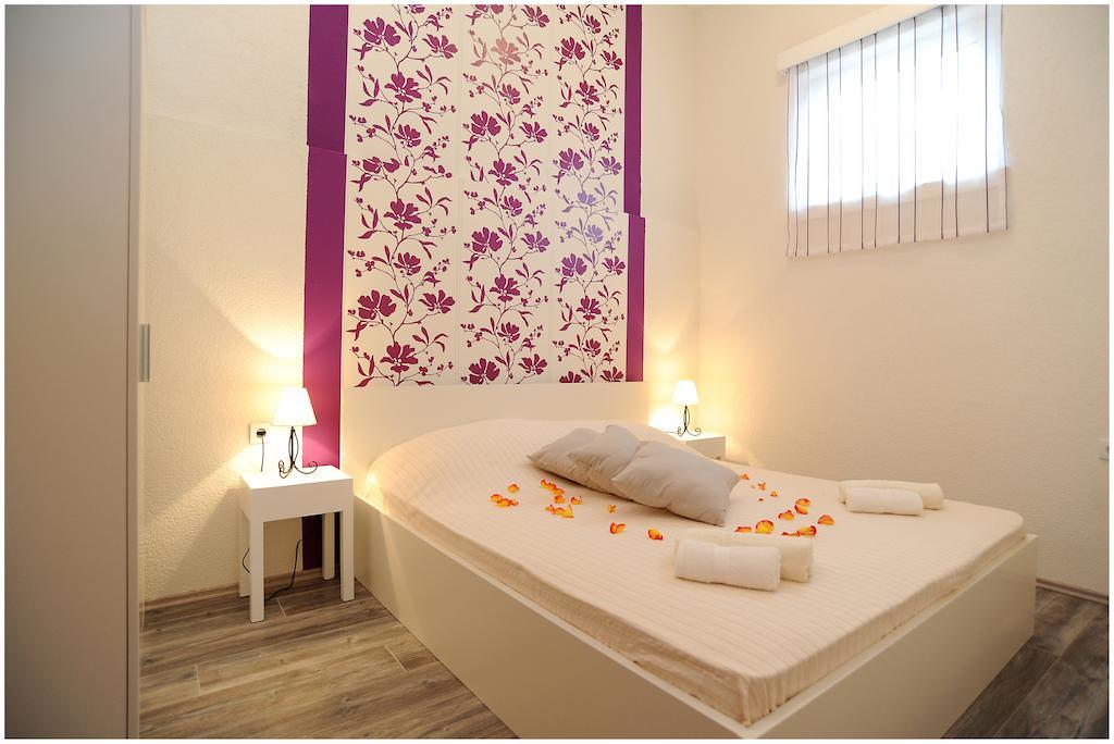 Guest House D&G -I Apartment & Room Zadar Room photo